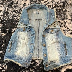 Kiss & Cry vest size large